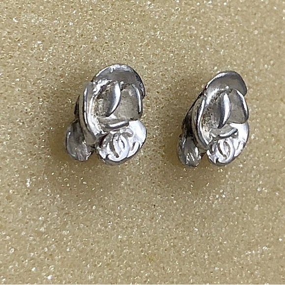 Authentic Chanel Silver Flower Earrings with Logo - Picture 6 of 7